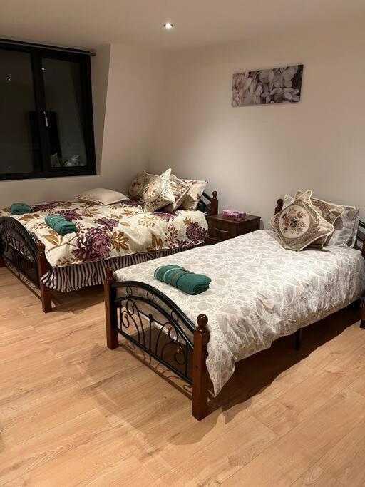 010- Lovely One Bedroom In Ealing F6 Экстерьер фото